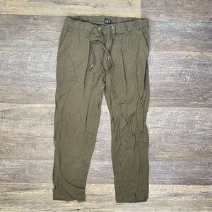 LOFT army green elastic waist casual straight leg pants size XS petite XSP B185